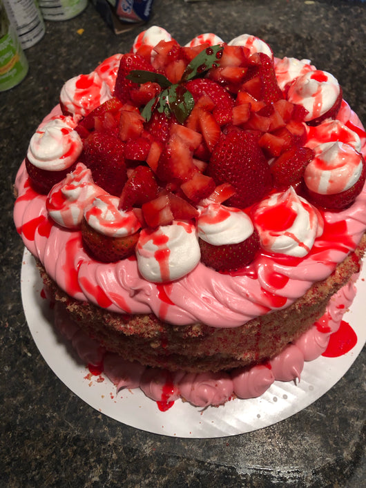 Strawberry shortcake crunch supreme cake