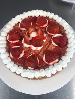 Strawberry crunch cheesecake